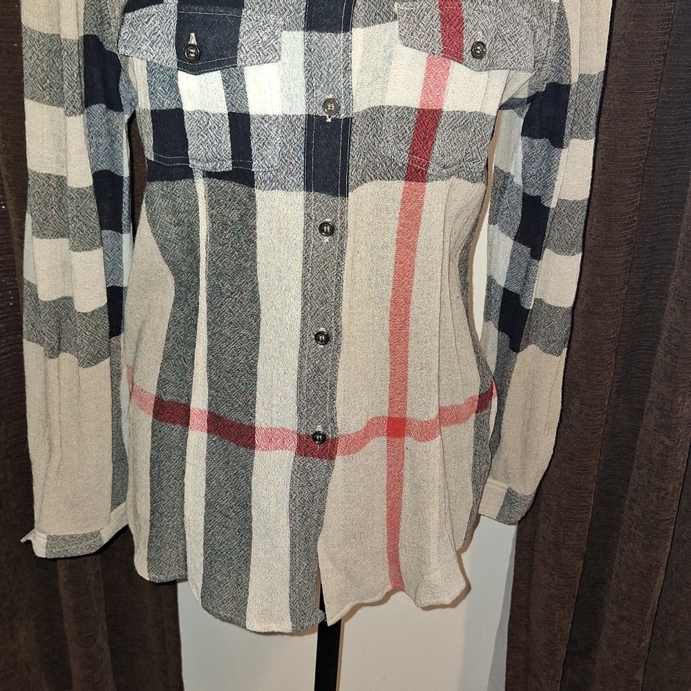 Authenic Womens Burberry Blouse - Picture 5 of 5